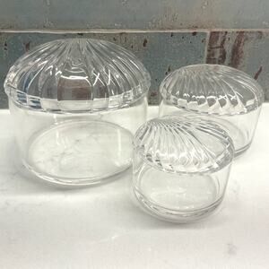 Vintage US Acrylic Seashell Nesting Trinket Boxes
